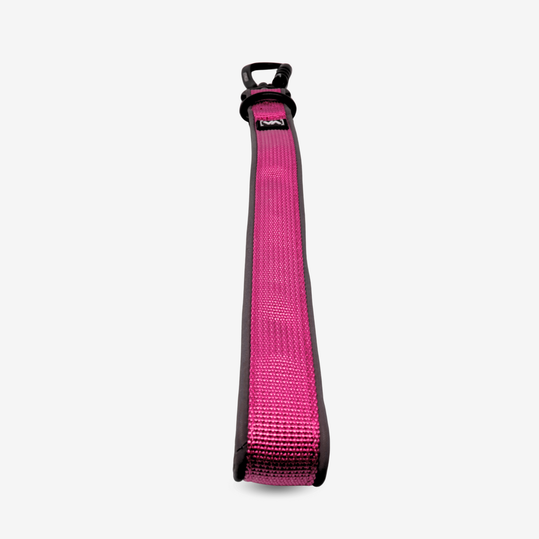 30cm Kurzführer mit Reflexionsstreifen, ultraleichtem Design & Sicherheitskarabiner in Pink - Easy Go Edition - Vitomalia - Hundeleine Extrem Edition